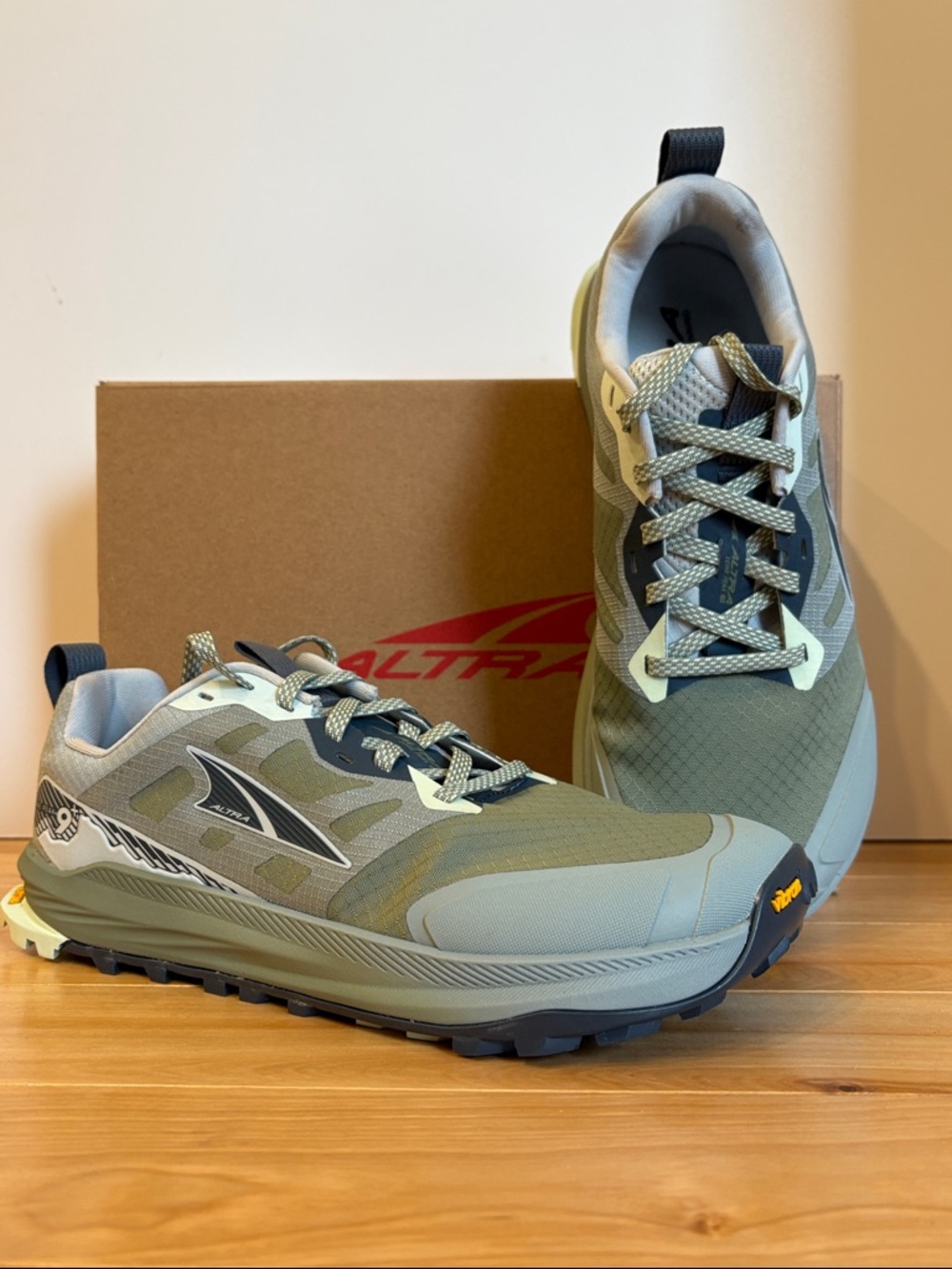 Altra Women’s Lone Peak 9+